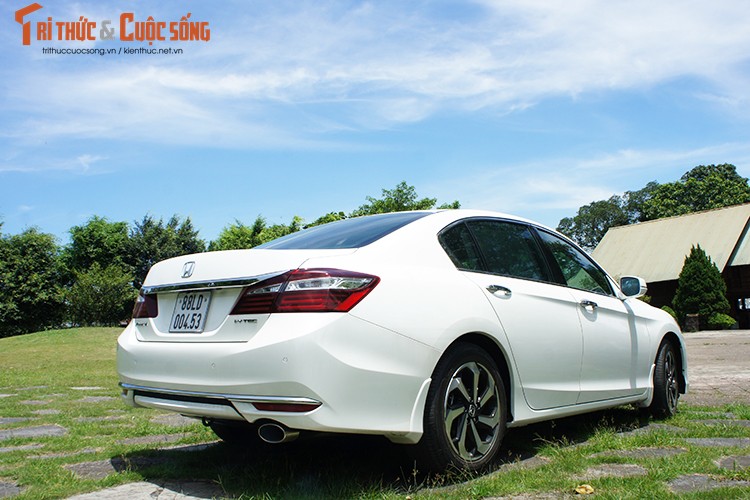 Trai nghiem Honda Accord 2016 gia 1,47 ty tai Viet Nam-Hinh-3